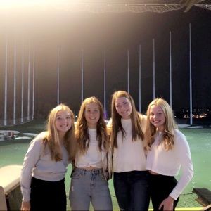 Meet your Posher, Estella